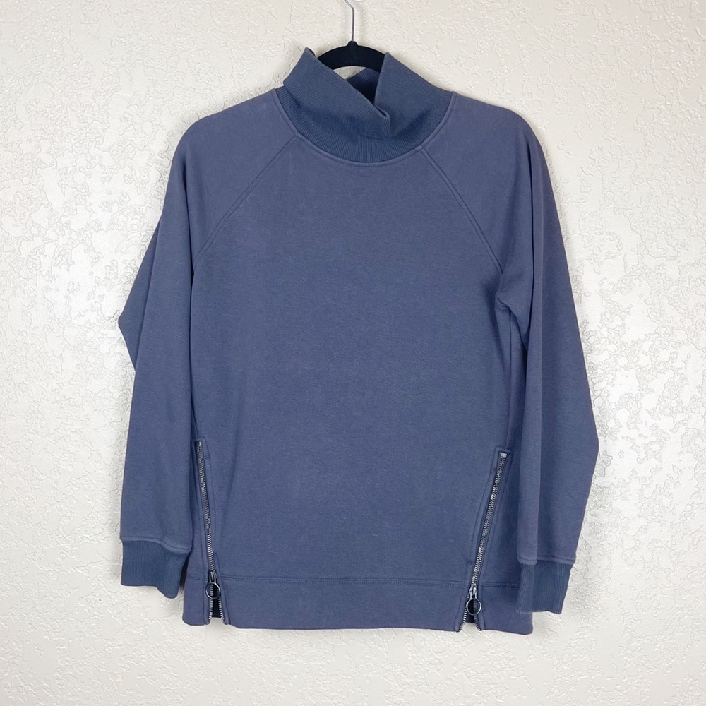 Athleta blue turtle neck sweater